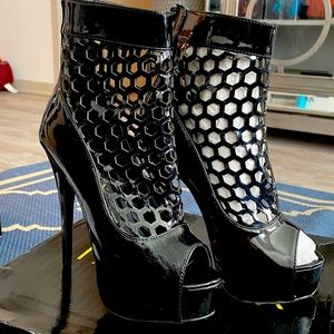 Black cage platform heels